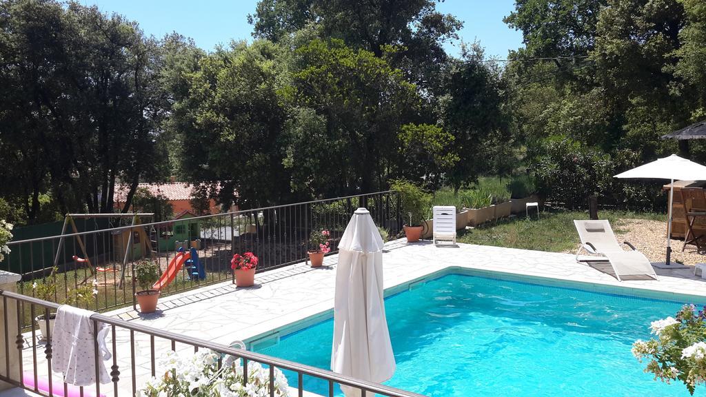 Bed and Breakfast La Maison De Jenny Montauroux Exterior foto